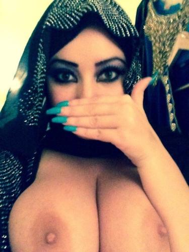 Busty Egyptian slut with big boobs